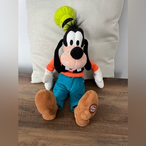 Goofy Authentic Disney Store Original Genuine 21” Plush Doll Toy Stuffed Animal - Picture 1 of 4